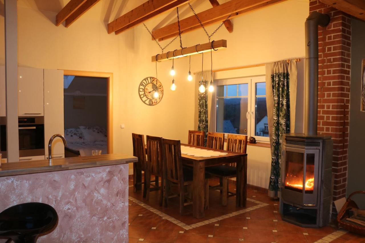 Helle, Offene Dachgeschosswohnung Mit Terrasse Oberloisdorf Zewnętrze zdjęcie