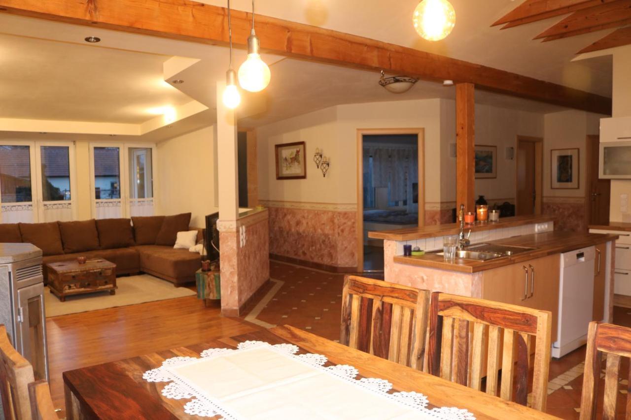 Helle, Offene Dachgeschosswohnung Mit Terrasse Oberloisdorf Zewnętrze zdjęcie