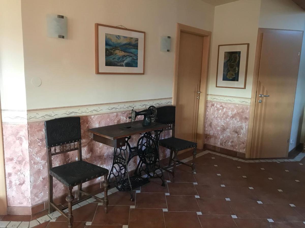 Helle, Offene Dachgeschosswohnung Mit Terrasse Oberloisdorf Zewnętrze zdjęcie